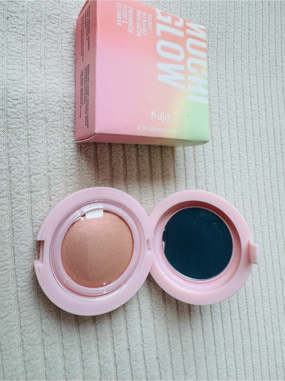 Kaja Mochi FLOW BOUNCY BLENDABLE HIGHLIGHTER in 02 - Prism New